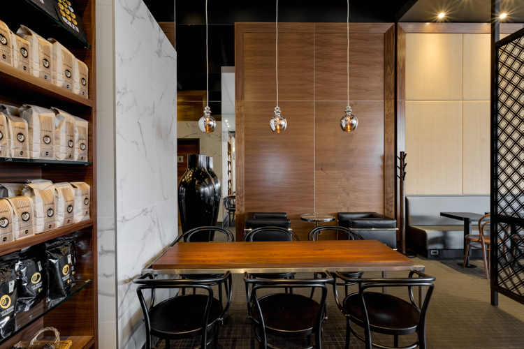 Intérieur du Café Morgane St-Pierre